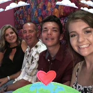 Meet your Posher, Angie